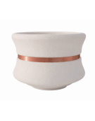 FIORIERA CIRCOLARE TONDA IN CEMENTO CALCESTRUZZO - COLORE BIANCO PIETRA - CON FASCIA COLOR RAME - CM Ø 90x65h - CONFORME AI CAM