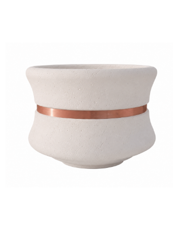 FIORIERA CIRCOLARE TONDA IN CEMENTO CALCESTRUZZO - COLORE BIANCO PIETRA - CON FASCIA COLOR RAME - CM Ø 90x65h - CONFORME AI CAM