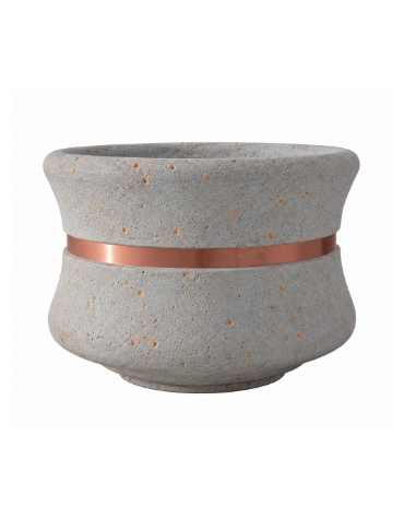 FIORIERA CIRCOLARE TONDA IN CEMENTO CALCESTRUZZO - COLORE GRIGIO TRAVERTINO -CON FASCIA COLOR RAME - CM Ø 90x65h - CONFORME CAM