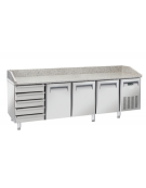 Tavolo pizza refrigerato con piano in granito. 2 sportelli e cassettiera a 5 comparti neutri - temp. +2°/+8°C - cm 202,5x80x104h