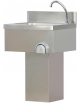 LAVAMANI INOX A COLONNA CON COMANDO A GINOCCHIO - CM 50x40x80h