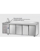Tavolo Refrigerato GN 1/1 con 4 porte, piano in Acciaio Inox con alzatina 100 mm e lavello, con gruppo motore a sinistra cm 232x