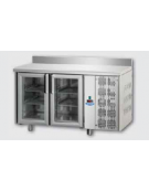 Tavolo Refrigerato GN 1/1 con 2 porte in vetro, una luce Neon e piano in Acciaio Inox con alzatina 100 mm cm 142x70x95h