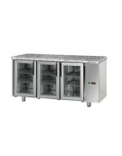 Tavolo Refrigerato GN 1/1 con 3 porte in vetro, 2 luci Neon, piano di lavoro in Granito, predisposto per unità frigorifera remot