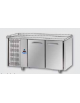 Tavolo Refrigerato a temp. normale con 2 porte, senza piano di lavoro e con gruppo motore a sinistra cm 142x70x80h