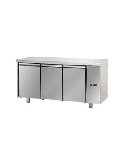 Tavolo Refrigerato GN 1/1 con 3 porte, predisposto per unità frigorifera remota cm 165x70x85h Tavolo Refrigerato GN 1/1 con 3 porte, predisposto per unità frigorifera remota cm 165x70x85h