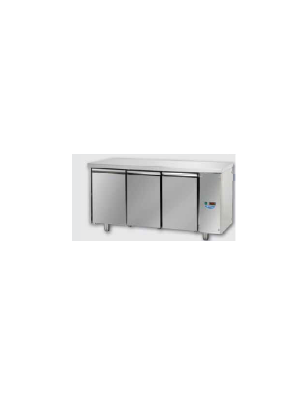 Tavolo Refrigerato GN 1/1 con 3 porte predisposto per unità frigorifera remota a bassa temperatura cm 165x71,5x85h Tavolo Refrigerato GN 1/1 con 3 porte predisposto per unità frigorifera remota a bassa temperatura cm 165x71,5x85h