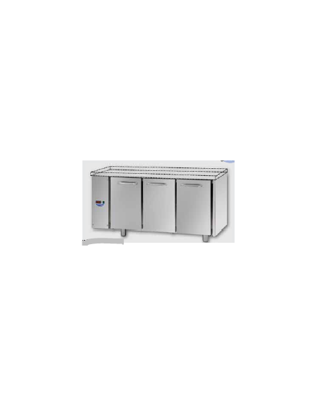 Tavolo Refrigerato GN 1/1 con 3 porte, senza piano di lavoro, predisposto per unità frigorifera remota a sinistra cm 165x70x80h Tavolo Refrigerato GN 1/1 con 3 porte, senza piano di lavoro, predisposto per unità frigorifera remota a sinistra cm 165x70x80h
