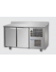 Tavolo Refrigerato a temperatura normale con 2 porte e piano in Acciaio Inox con alzatina 100 mm, cm 146x60x95h