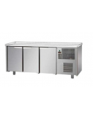 Tavolo Refrigerato a temperatura normale TN +2°+8°C con 3 porte senza piano di lavoro cm 191x59x82/89h