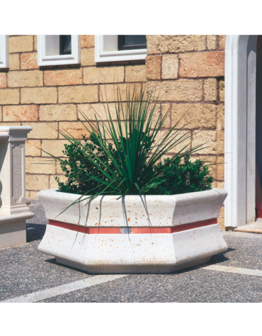 Fioriera esagonale  per esterno in cemento calcestruzzo - colore Bianco travertino - cm 155x120x65h -Conforme ai CAM