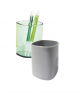 PORTA PENNE IN PLASTICA  vari colori opachi o trasparenti: cm 6,5 x 6,5 x 9,5 h.