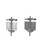 Cestino portarifiuti doppio con coperchio, in acciaio e ghisa - RAL 7011 / 3003 - filo pavimento - cm 75x52x120h