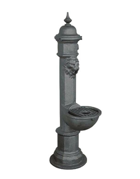 Fontana in ghisa con rubinetto