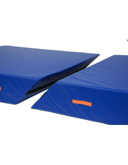 Materasso di gomma espansa rivestita di B.tex per zone caduta densità 16 Kg/mc - tipo manoni - cm 400x200x40h