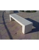PANCHINA LINEARE IN CEMENTO CON FORI  COLORE BIANCO TRAVERTINO PER ESTERNO - CM 200X50X50H  - CONFORME AI CAM