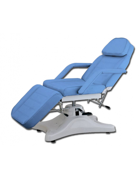 Poltrona meccanica con schienale e poggiapiedi regolabili - colore azzurro - cm 186x63x56/75h Poltrona meccanica con schienale e poggiapiedi regolabili - colore azzurro - cm 186x63x56/75h