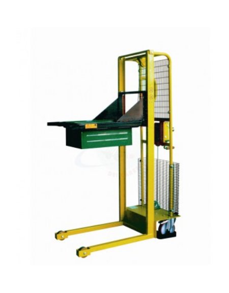 Sollevatore ad arganello con aggancio automatico cassette, sollevamento max cm 125 - cm 100x53x161h