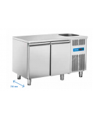 Tavolo refrigerato 2 porte con lavello sopra vano motore, in acciaio inox, refrigerazione ventilata +0°/+8°C - cm 132x70x85h