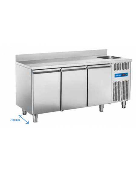 Tavolo refrigerato 3 porte in acciaio inox con alzatina e lavello, refrigerazione ventilata +0°/+8°C - Classe B - cm 178x70x95h