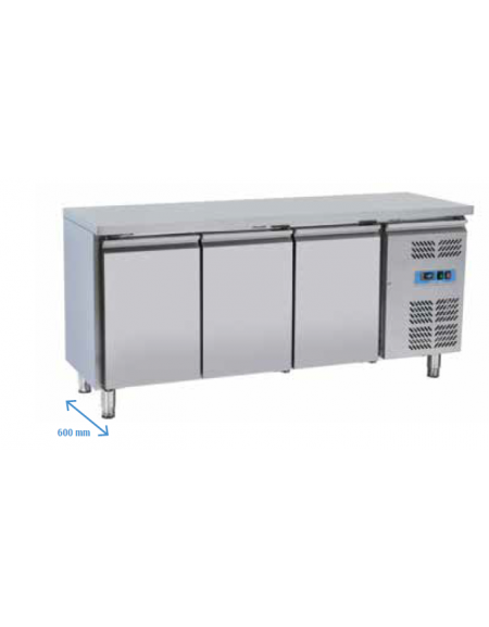 Tavolo refrigerato 3 porte, in acciaio inox AISi 304, refrigerazione ventilata - cm 179.5x6x86h