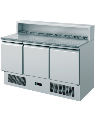 Saladette a refrigerazione statica, predisposta per 8 bacinelle GN1/6, 3 porte - piano in granito - 1365x700x1080h