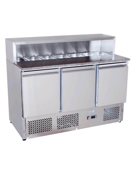 Saladette refrigerata R-600a inox per pizzeria top in marmo, 3 porte, 5 x GN1/3 , + 2° + 8°C - lt 570 - mm 1365×700×1100h Saladette refrigerata R-600a inox per pizzeria top in marmo, 3 porte, 5 x GN1/3 , + 2° + 8°C - lt 570 - mm 1365×700×1100h