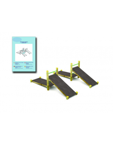 Attrezzo per flessione su panca inclinata con pali in legno lamellare e calotta in plastica - cm 365x306x132h