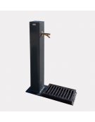 Fontana con struttura quadra in acciaio zincato e verniciato, con rubinetto in ottone e caditoia in ghisa - cm 15,2x70x100h