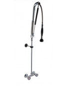 Gruppo doccia prelavaggio biforo a muro con sistema acqua-stop e maniglie rotonde. Interasse mm 150 mm