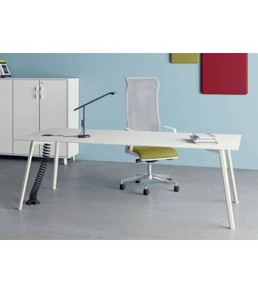 Scrivanie con piano in HPL